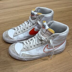 Nike High-Top blazer Sneakers in White and Orange size 7.5